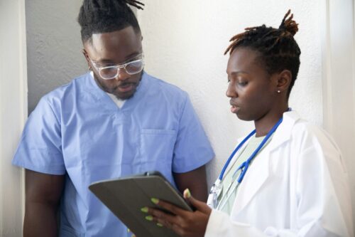 https://unsplash.com/photos/a-doctor-showing-a-patient-something-on-the-tablet-i8dHi584lFs?utm_source=unsplash&utm_medium=referral&utm_content=creditShareLink